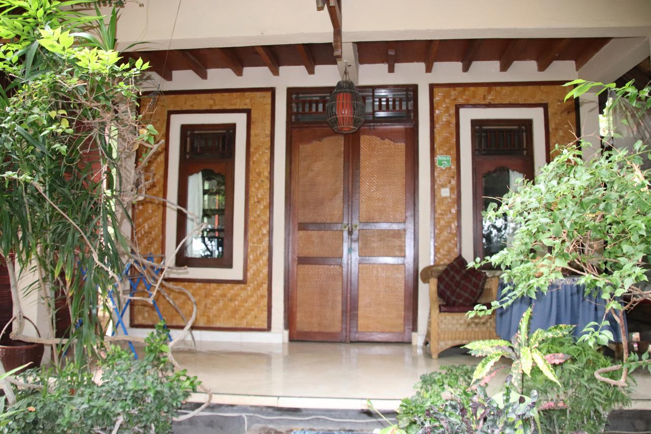 Blue Star Bungalows & Cafe Amed Dış mekan fotoğraf